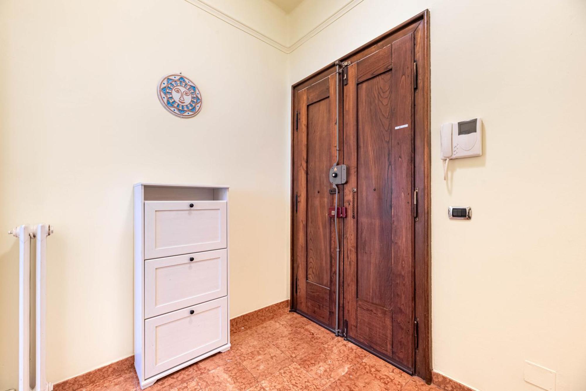 Piazza Isolo Central Apartment Verona Eksteriør billede