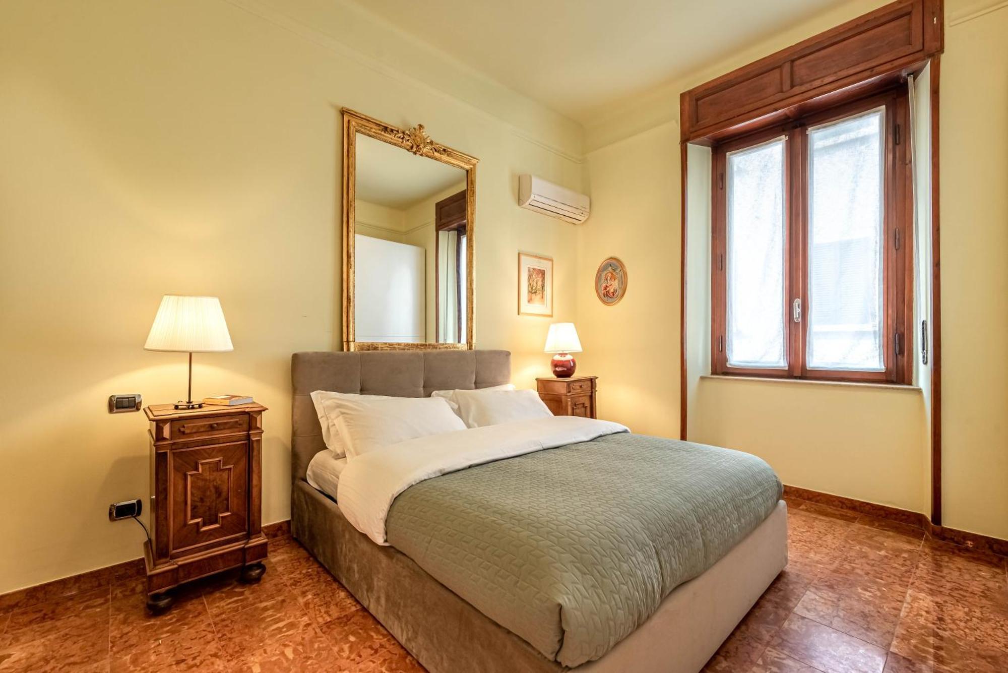 Piazza Isolo Central Apartment Verona Eksteriør billede