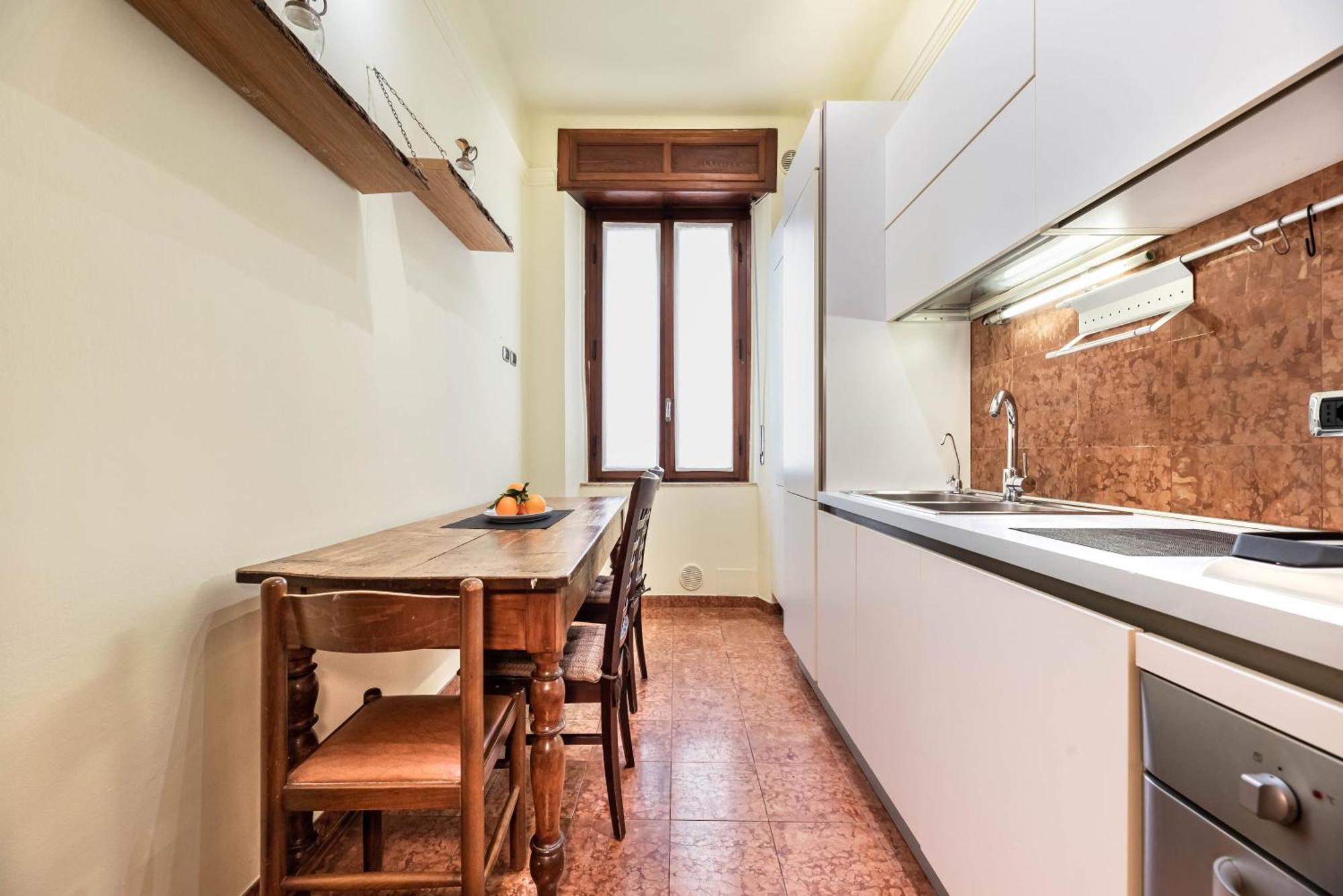 Piazza Isolo Central Apartment Verona Eksteriør billede